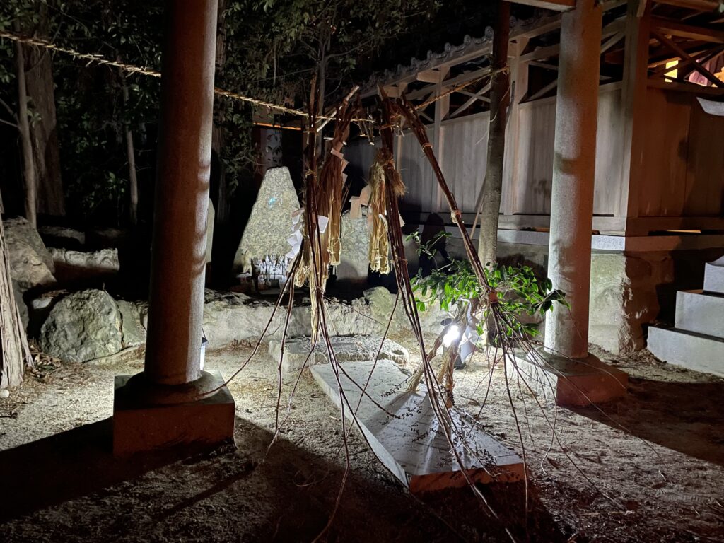 稲荷神社の山の神